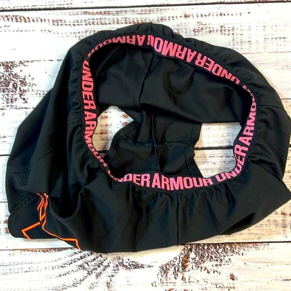 Under Armour Women's Black Running Shorts size XL - Picture 5 of 8